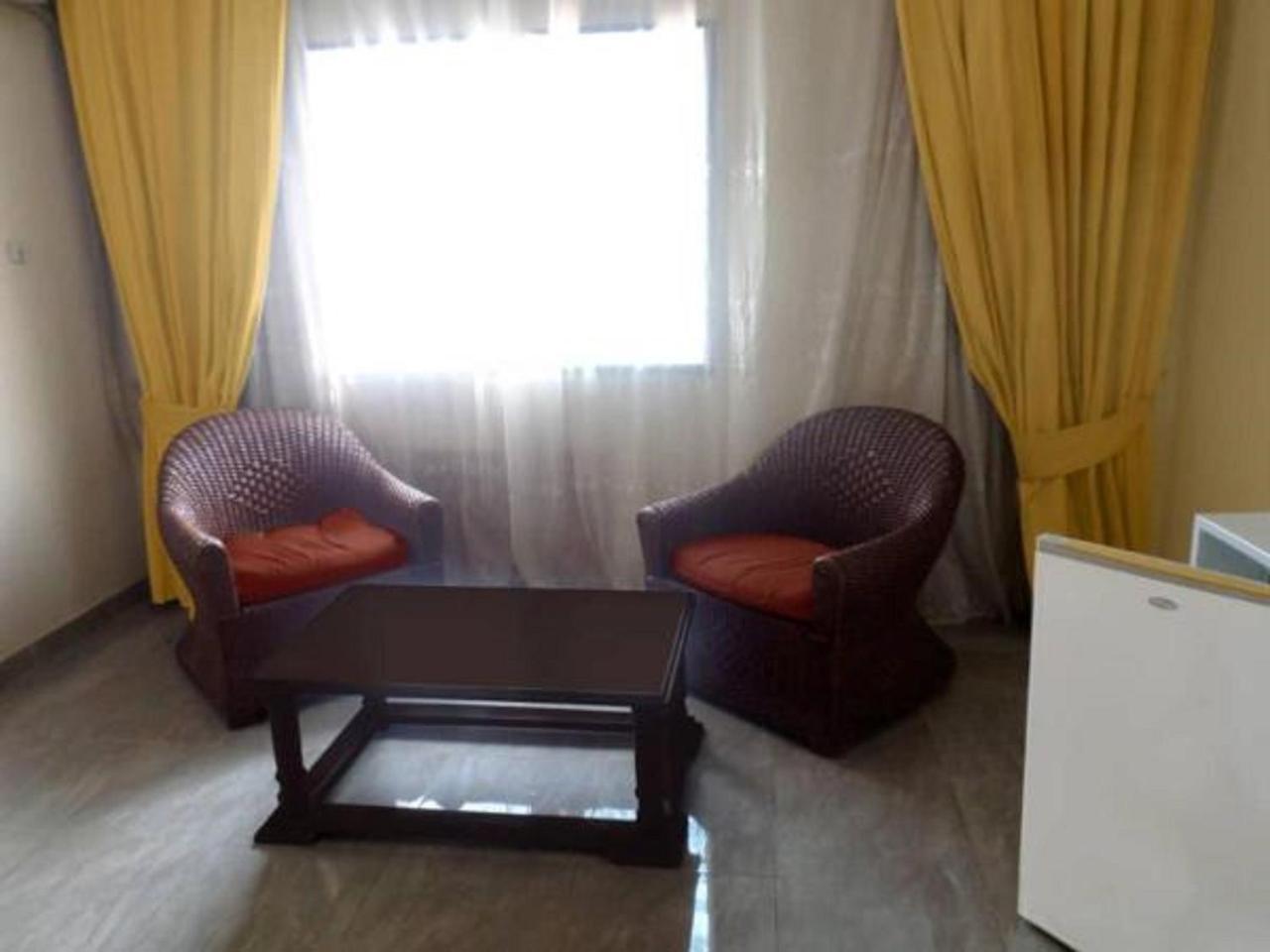 Hotel Azur Yaoundé Exterior foto
