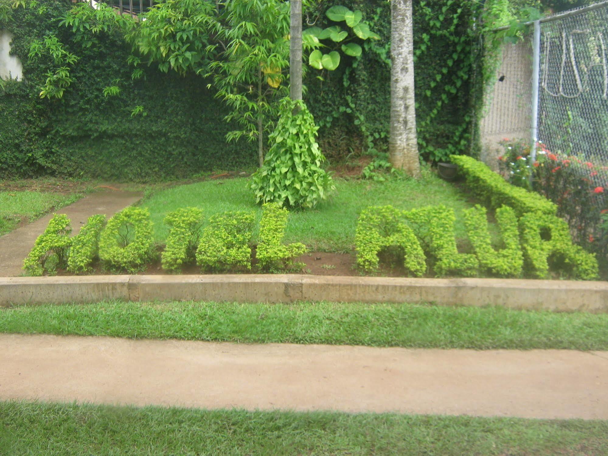 Hotel Azur Yaoundé Exterior foto